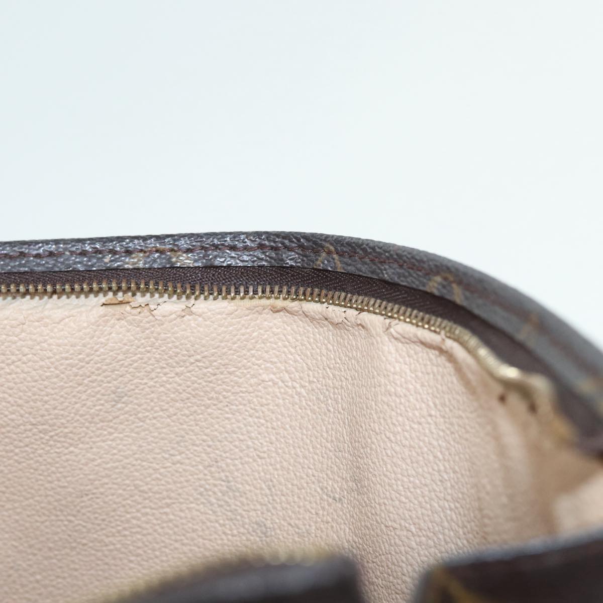 LOUIS VUITTON Monogram Poche Toilette 26 Pouch M47542 LV 89337