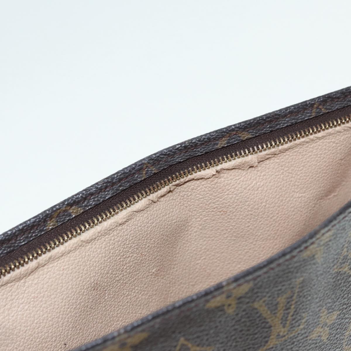 LOUIS VUITTON Monogram Poche Toilette 26 Pouch M47542 LV 89337