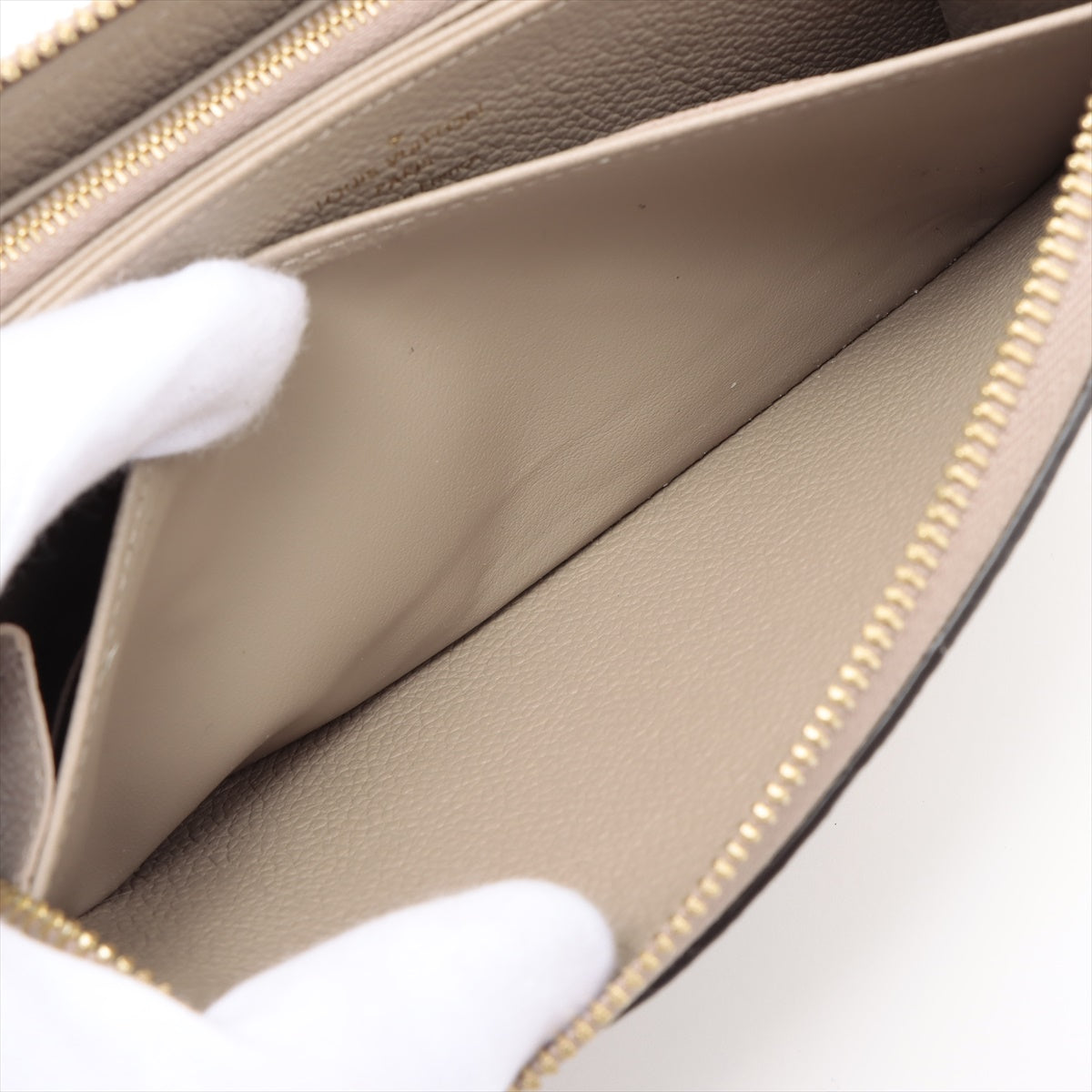 Louis Vuitton Monogram Amplant  Wallet M69034 Tour Trail Round Zip Wallet