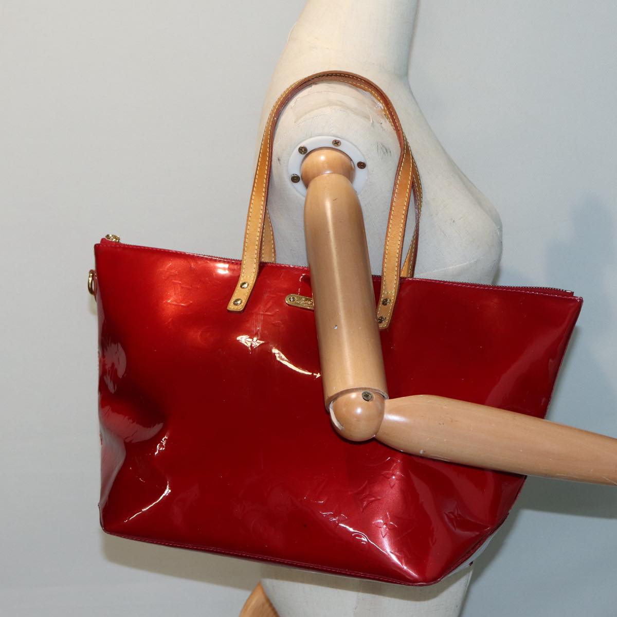 LOUIS VUITTON Monogram Vernis Bellevue GM Hand Bag Red M93587 LV 89431