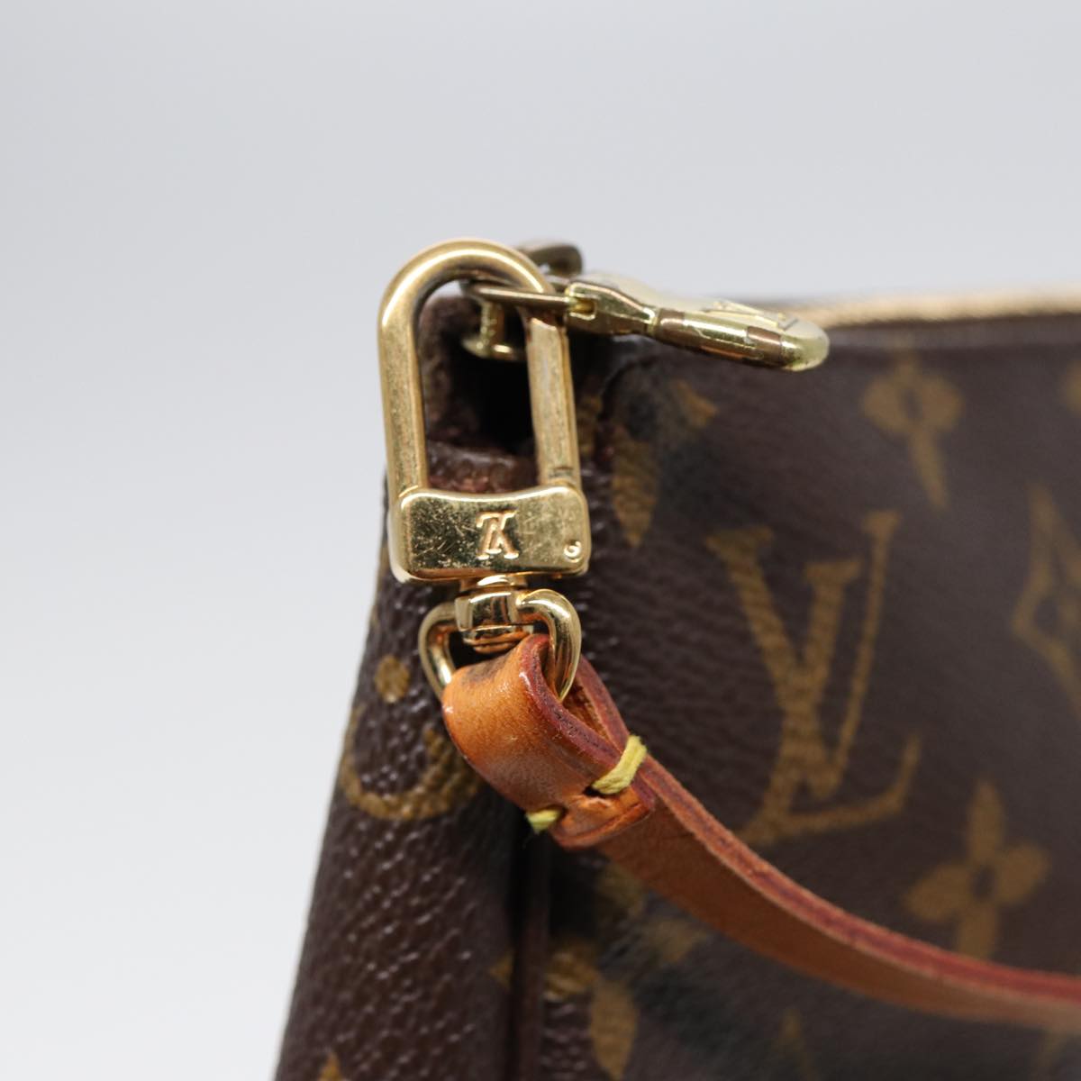 LOUIS VUITTON Monogram Pochette Accessoires Pouch M51980 LV 89437
