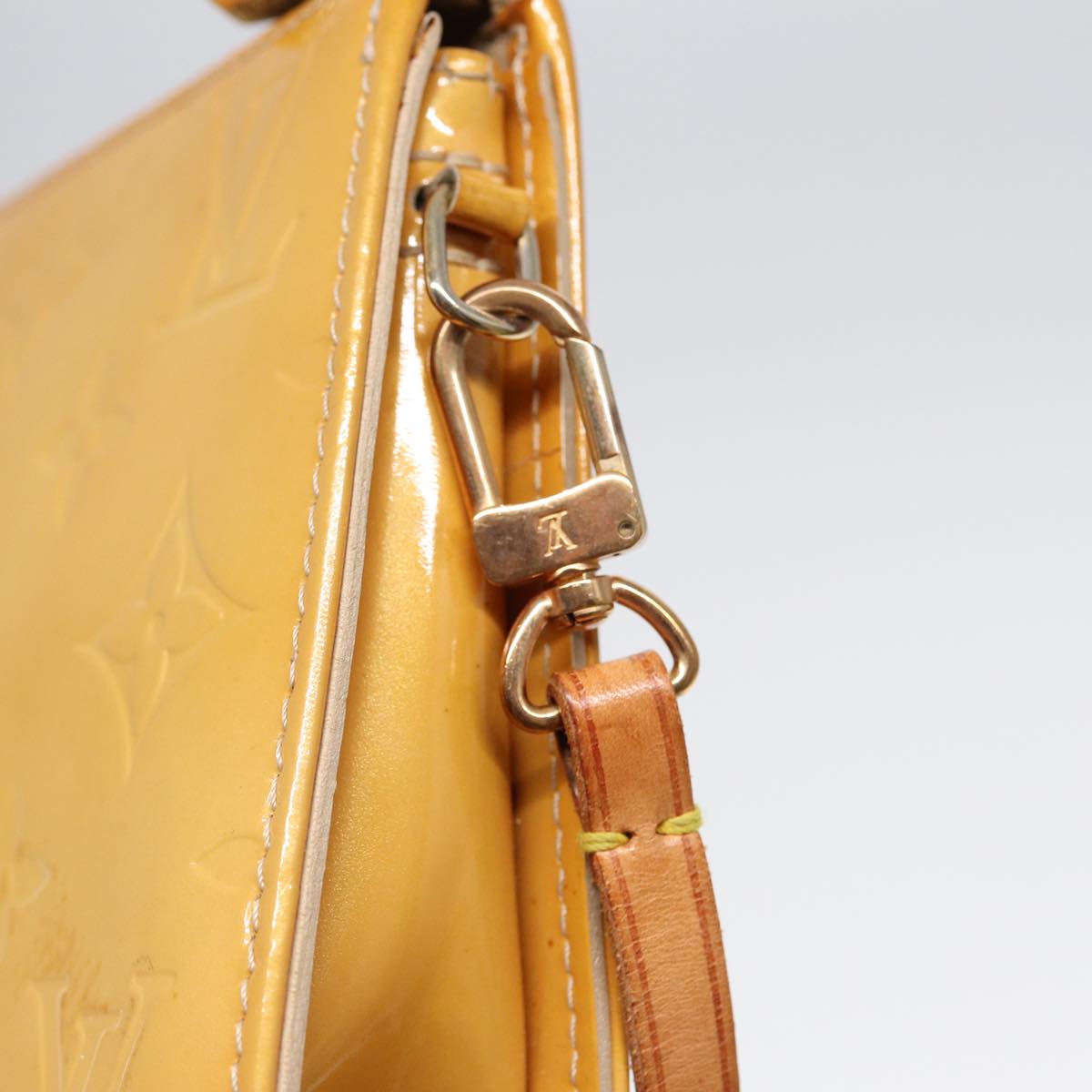 LOUIS VUITTON Monogram Vernis Lexington Accessory Pouch Beige M91010 89439