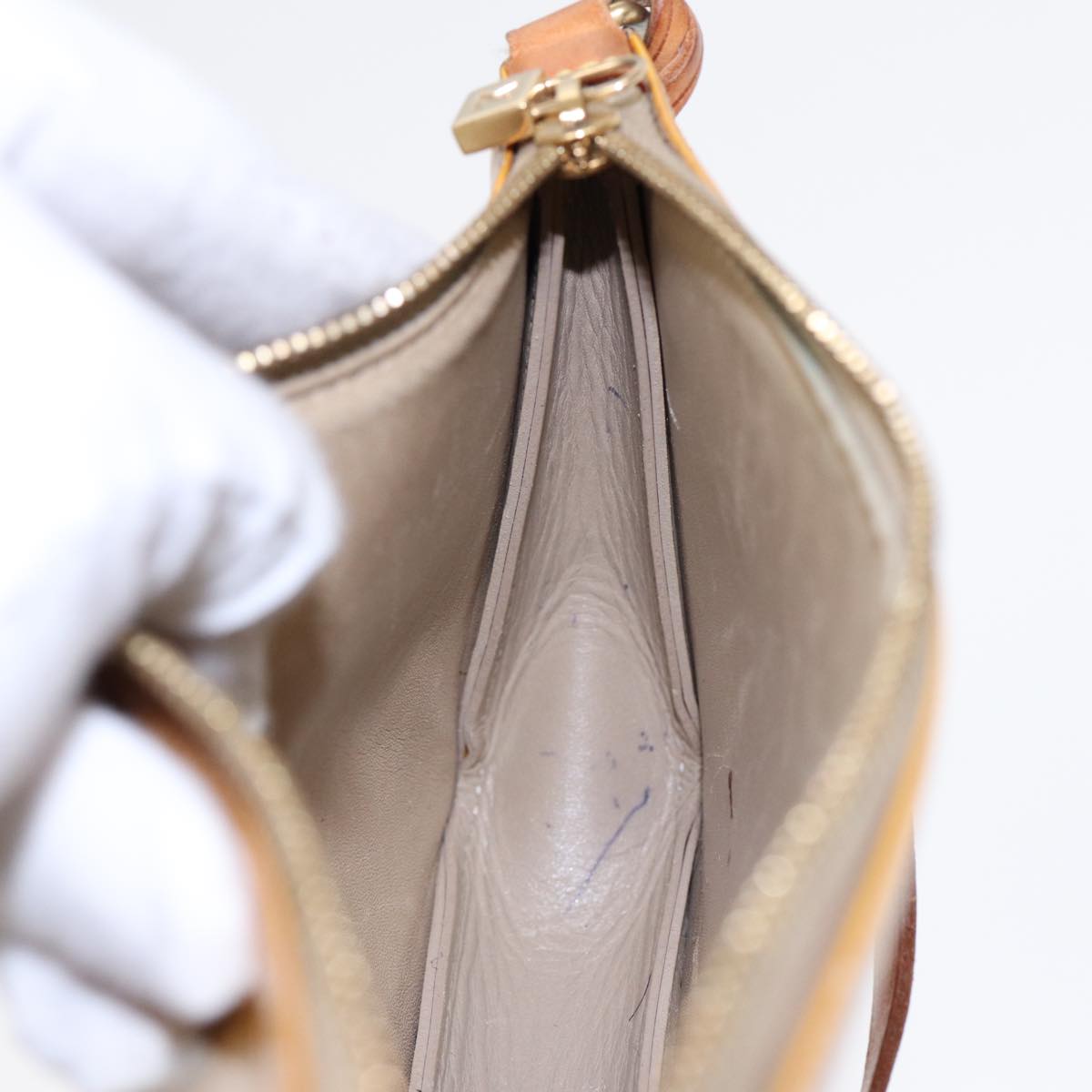 LOUIS VUITTON Monogram Vernis Lexington Accessory Pouch Beige M91010 89439