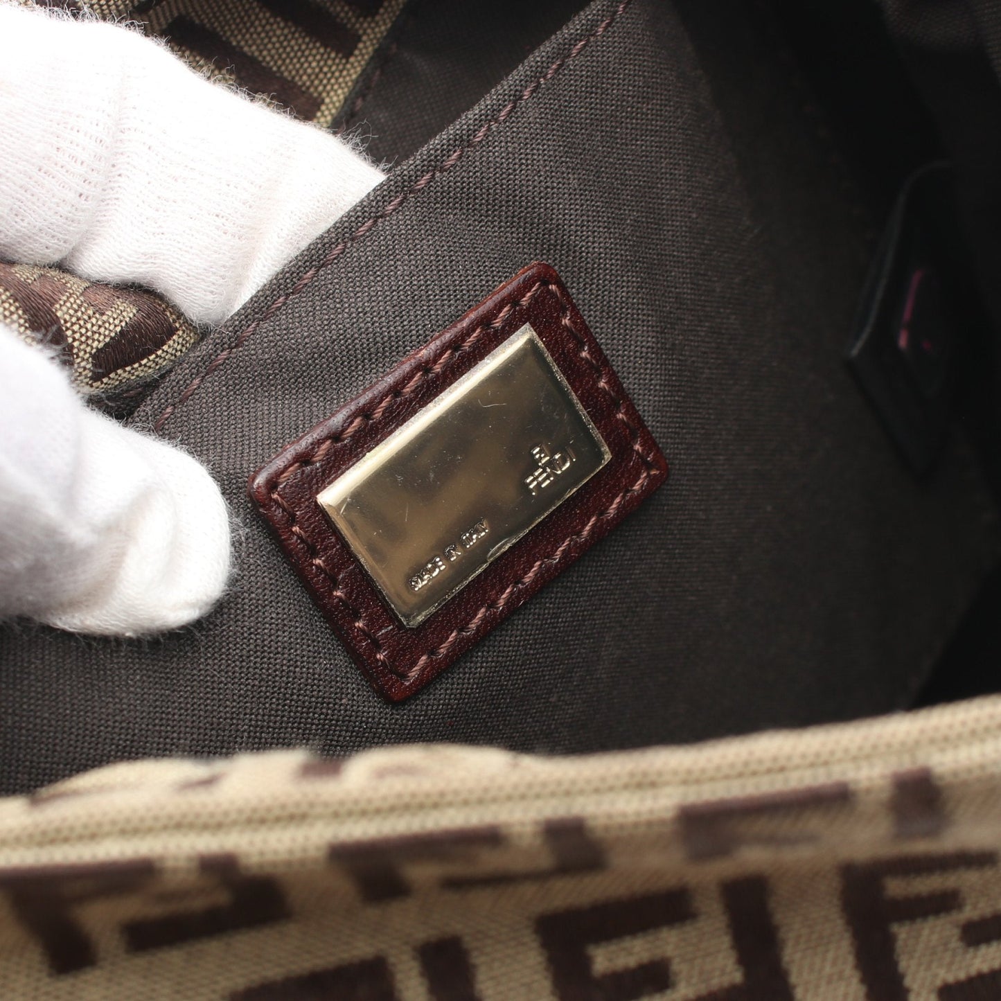 Luxury Fendi Zucchino Shoulder bag Canvas Leather Beige Dark brown