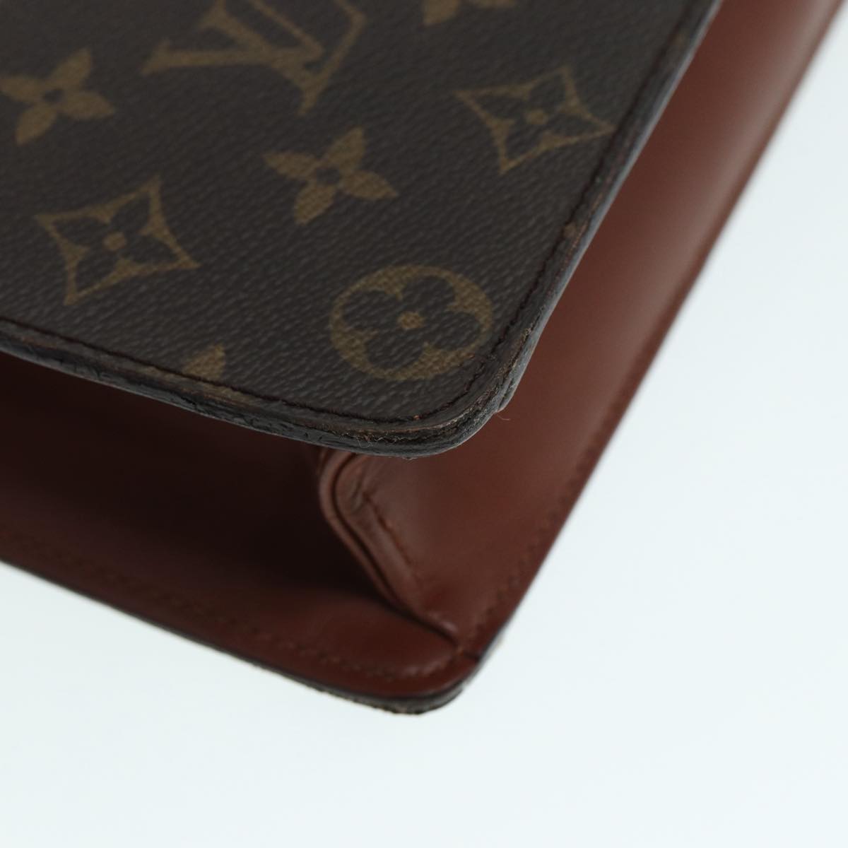 LOUIS VUITTON Monogram Porte Documents Bandouliere Bag M53338 LV 89486