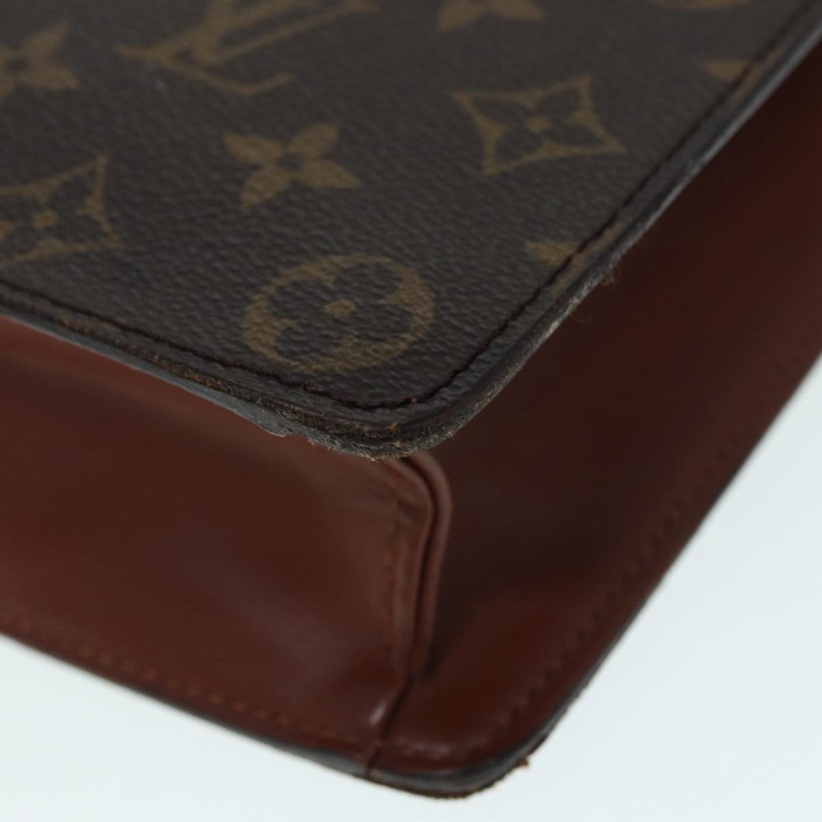 LOUIS VUITTON Monogram Porte Documents Bandouliere Bag M53338 LV 89486