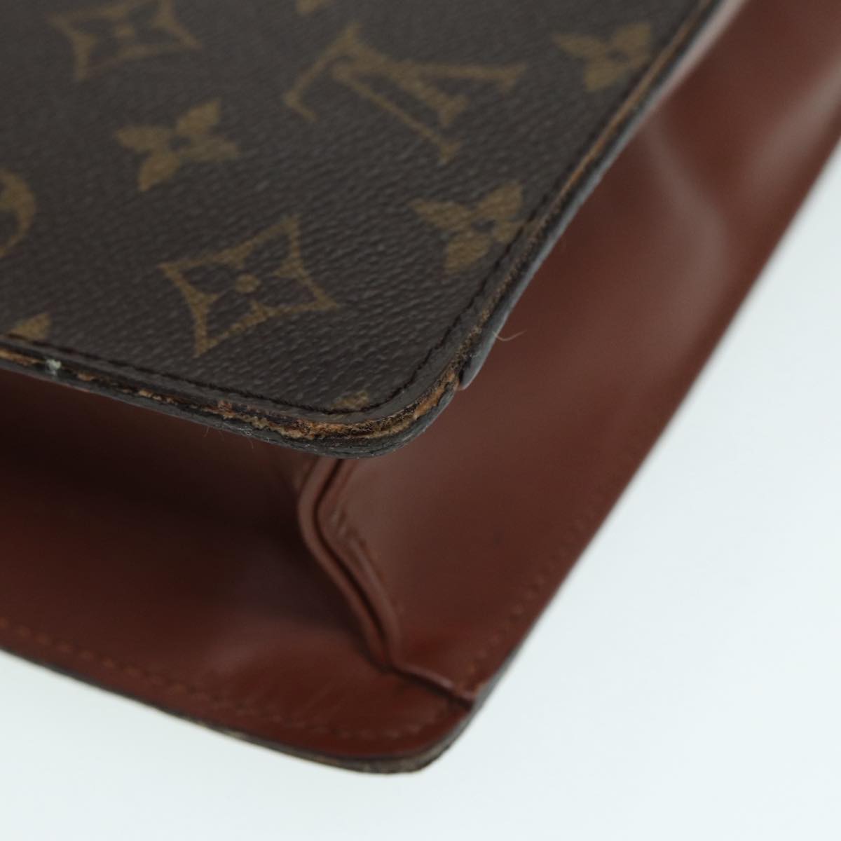 LOUIS VUITTON Monogram Porte Documents Bandouliere Bag M53338 LV 89486