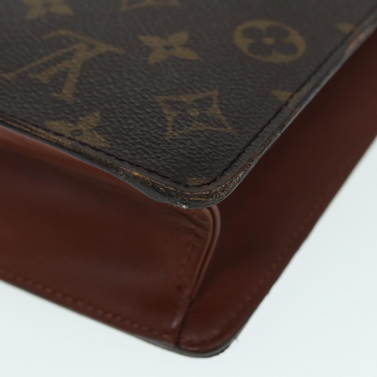LOUIS VUITTON Monogram Porte Documents Bandouliere Bag M53338 LV 89486