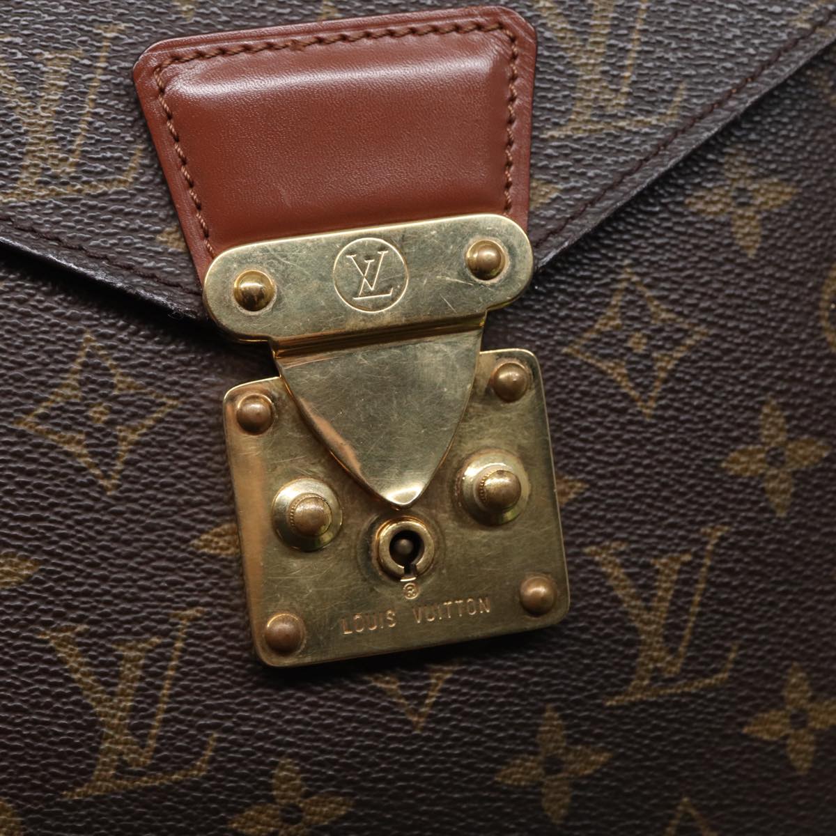 LOUIS VUITTON Monogram Porte Documents Bandouliere Bag M53338 LV 89486