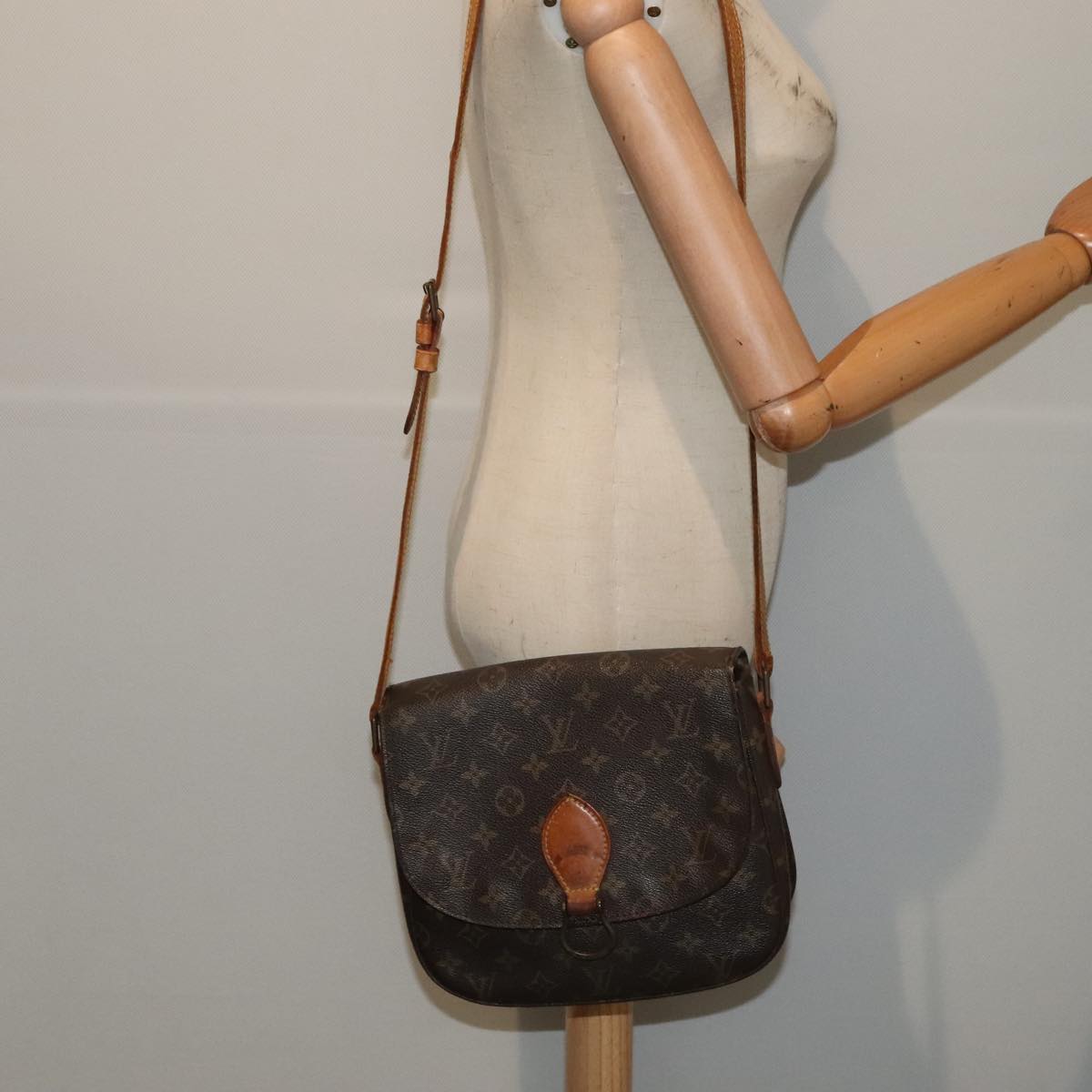 LOUIS VUITTON Monogram Saint Cloud GM Shoulder Bag M51242 LV 89488