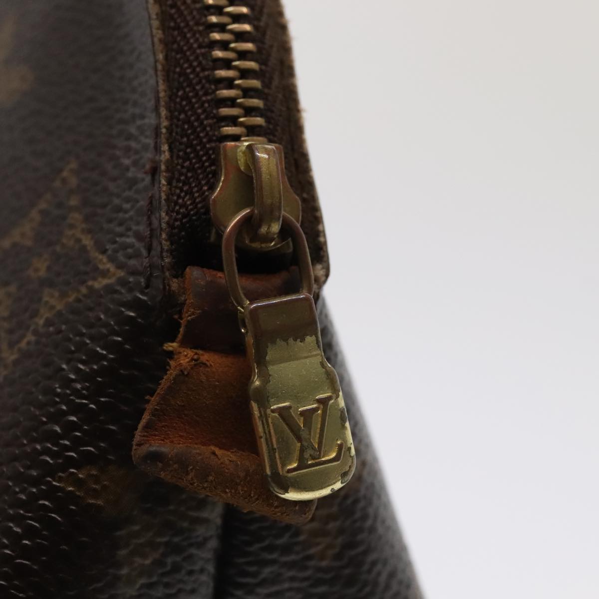 LOUIS VUITTON Monogram Pochette Cosmetic PM Cosmetic Pouch M47515 LV 89491