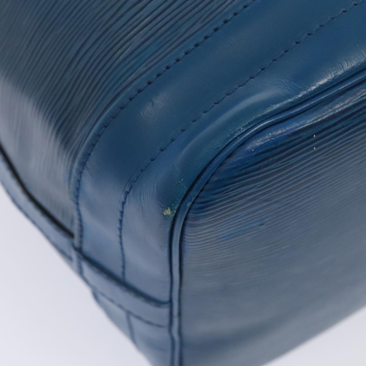 LOUIS VUITTON Epi Noe Shoulder Bag Toledo Blue M44005 LV 89501
