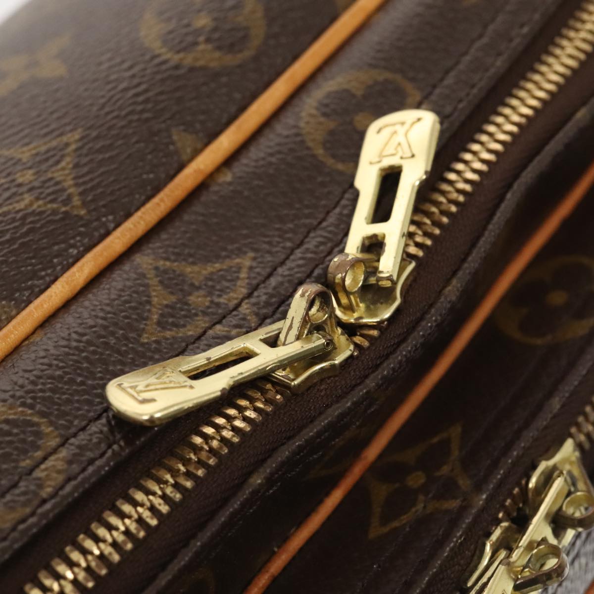 LOUIS VUITTON Monogram Reporter GM Shoulder Bag M45252 LV 89515
