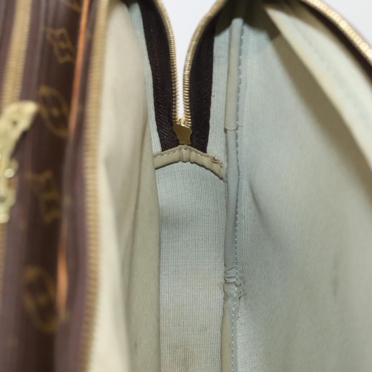 LOUIS VUITTON Monogram Reporter GM Shoulder Bag M45252 LV 89515