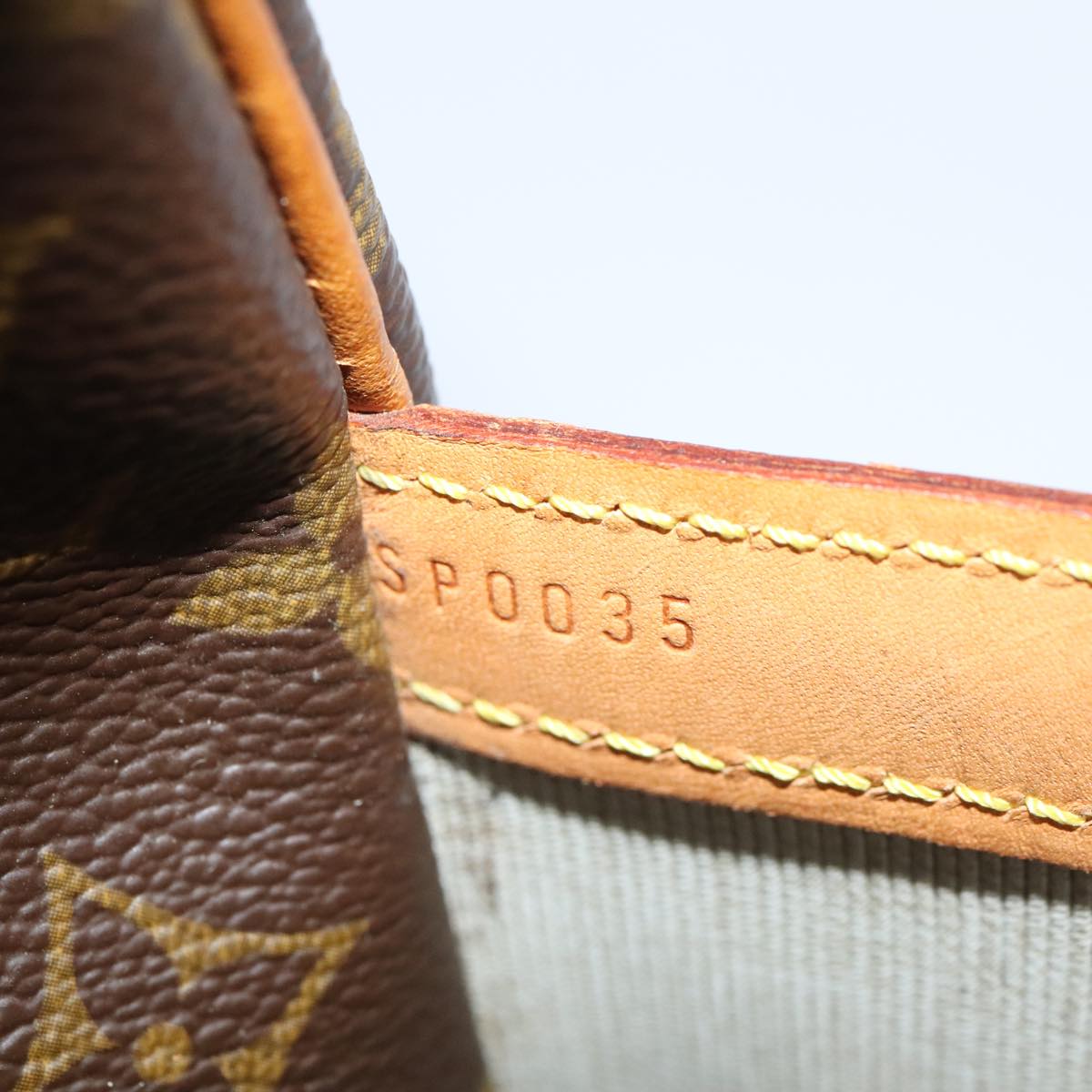 LOUIS VUITTON Monogram Reporter GM Shoulder Bag M45252 LV 89515