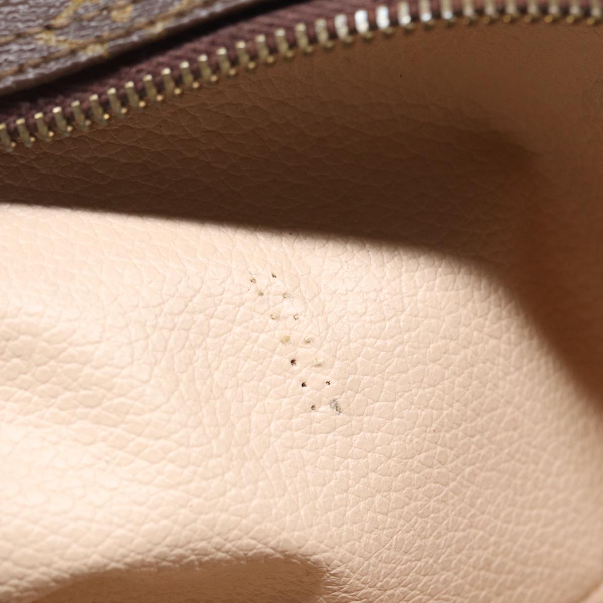 LOUIS VUITTON Monogram Trousse Toilette 18 Pouch M47526 LV 89526