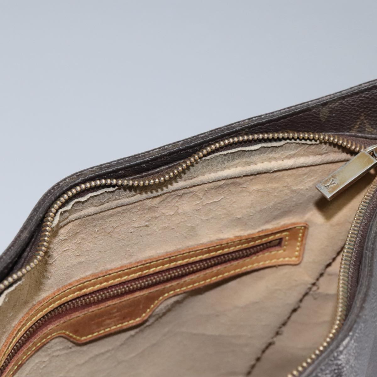 LOUIS VUITTON Monogram Looping GM Shoulder Bag M51145 LV 89528