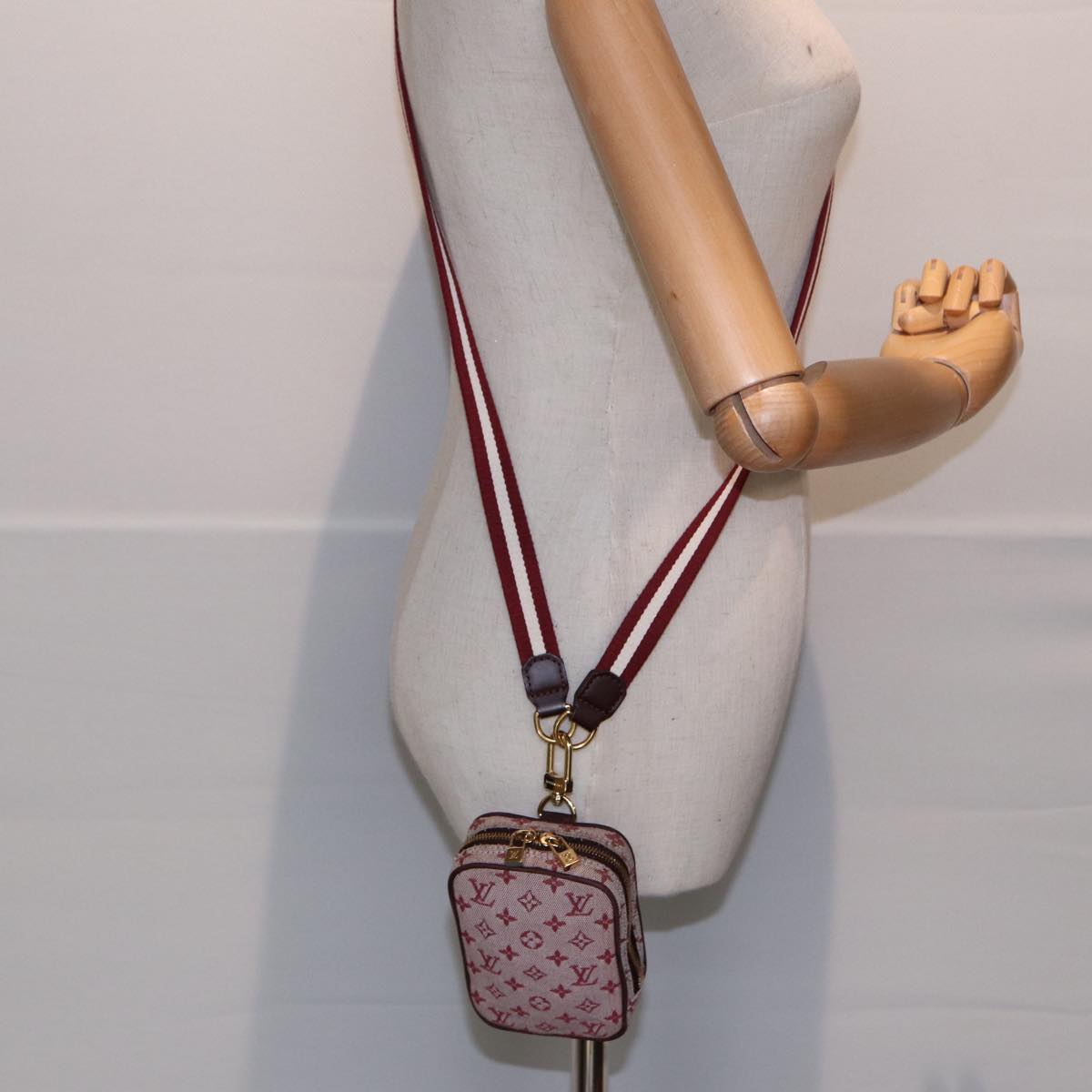 LOUIS VUITTON Monogram Mini Usu Digital Pouch Red M60001 LV 89538