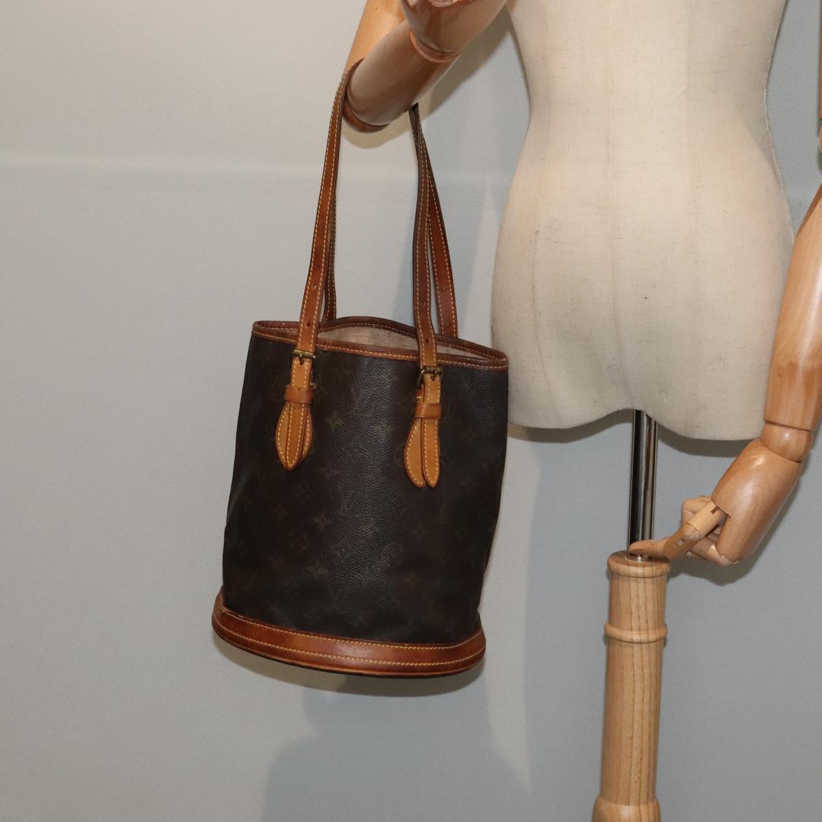 LOUIS VUITTON Monogram Bucket PM Shoulder Bag M42238 LV 89555