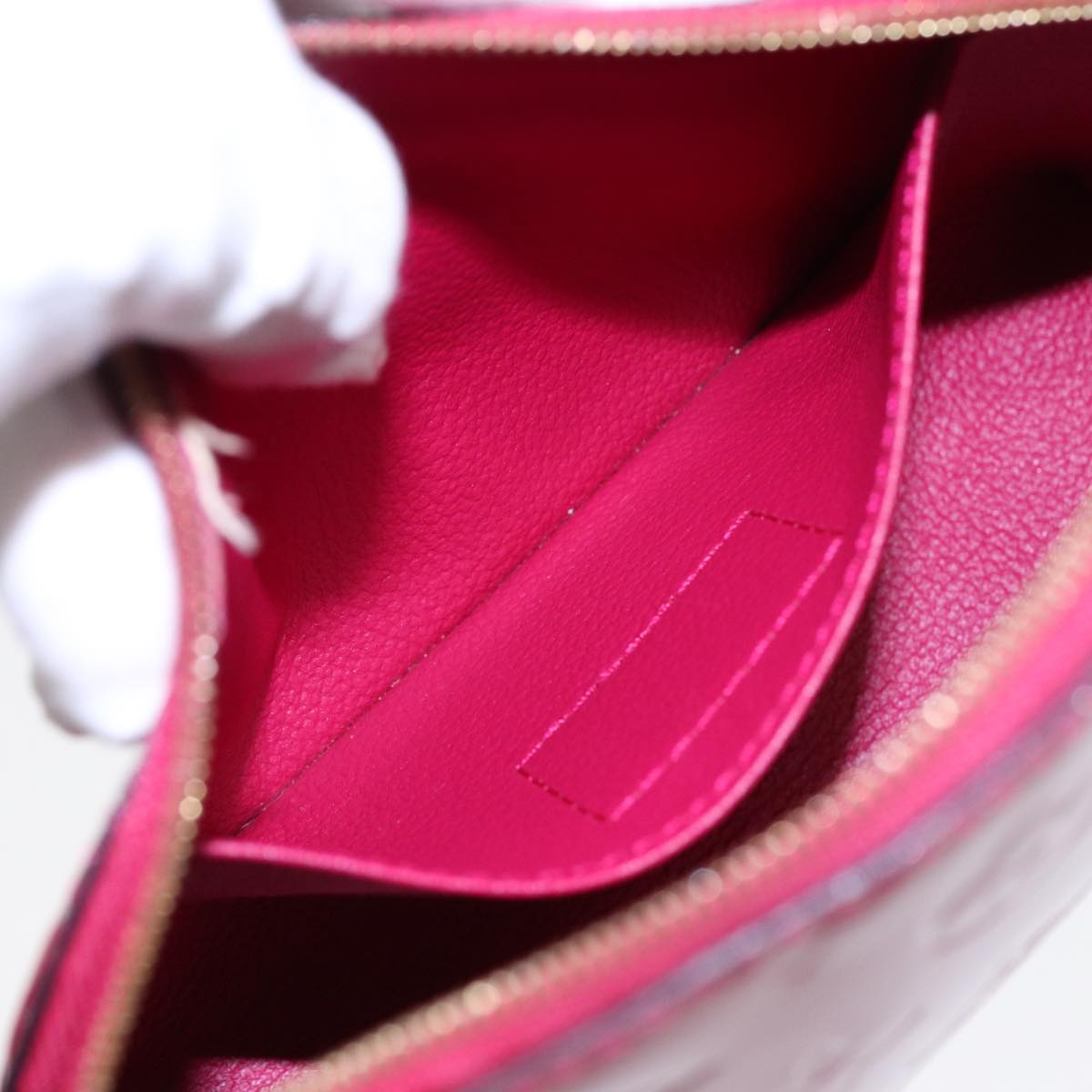 LOUIS VUITTON Monogram Vernis Pochette Cosmetic Pouch M90009 LV 89589