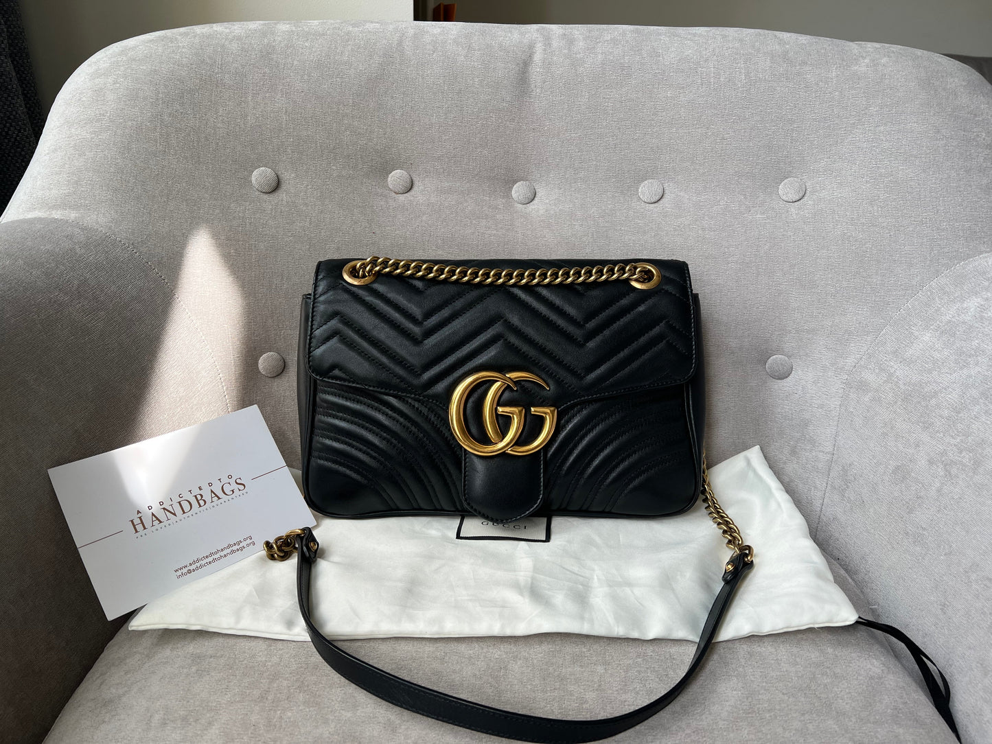 Luxury Gucci GG Black Marmont Medium Shoulder Bag