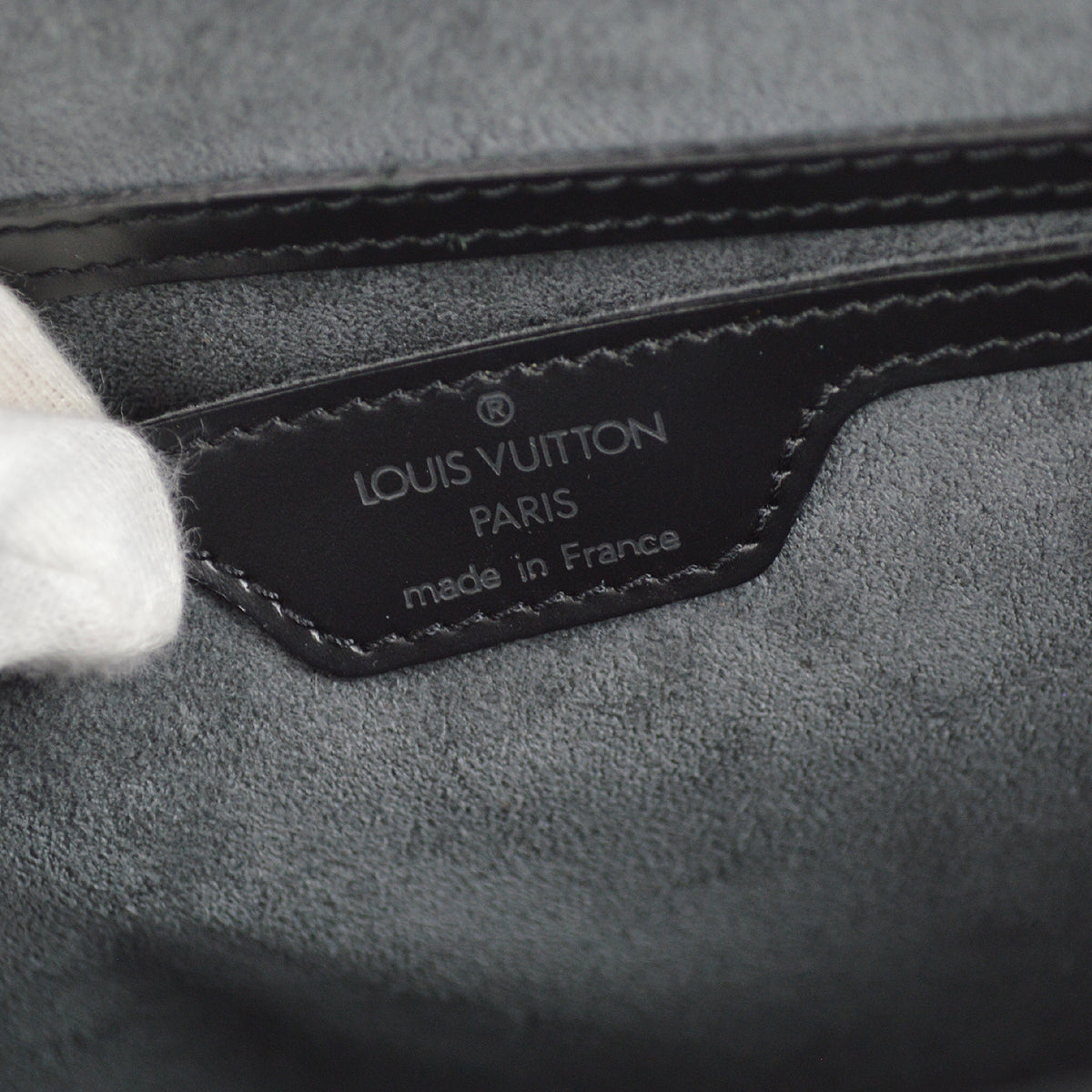 Louis Vuitton 2000 Black Epi Saint Jacques M52272