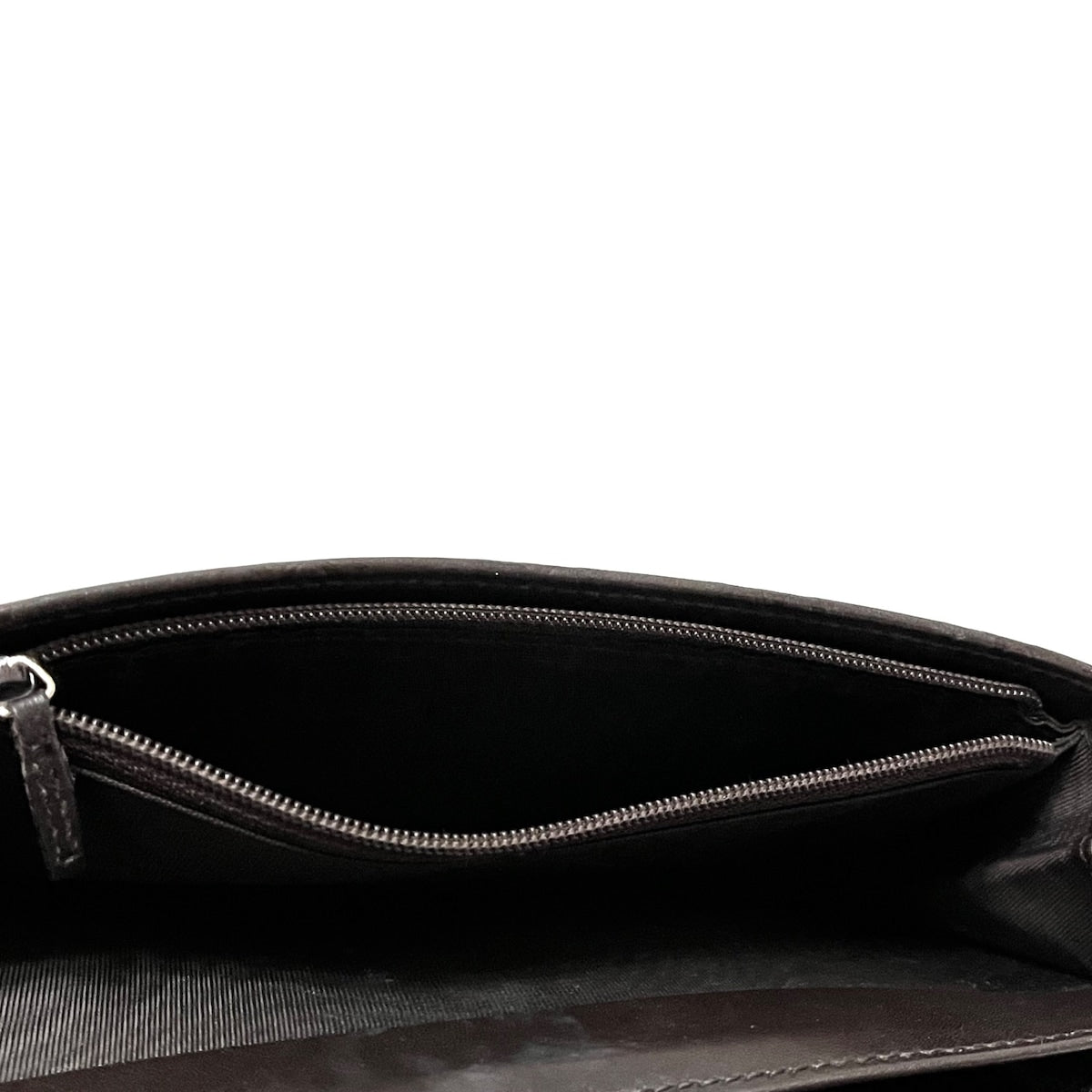 Gucci Metal Bar  Leather Wallet