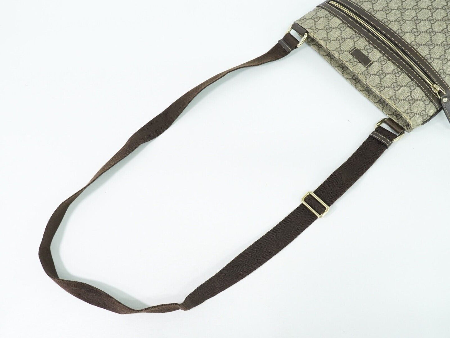 Gucci Supreme Gg  Canvas Shoulder Bag ()