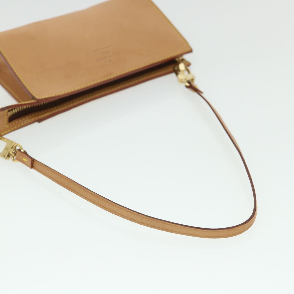 Louis Vuitton Pochette  Leather Clutch Bag ()