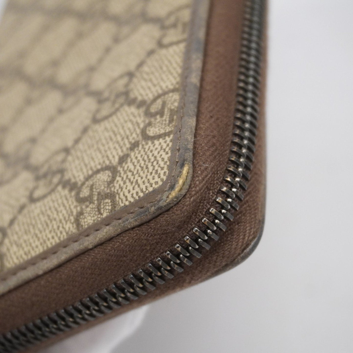 Gucci Supreme Gg  Canvas Wallet  ()