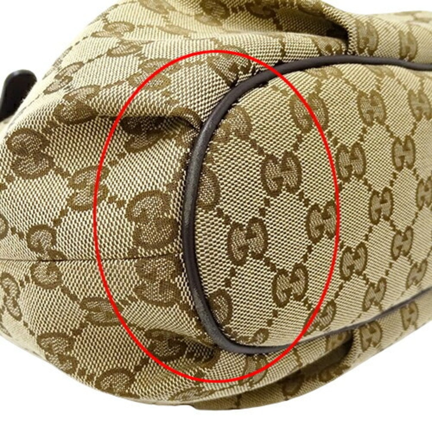 Gucci Gg Supreme  Canvas Shoulder Bag ()