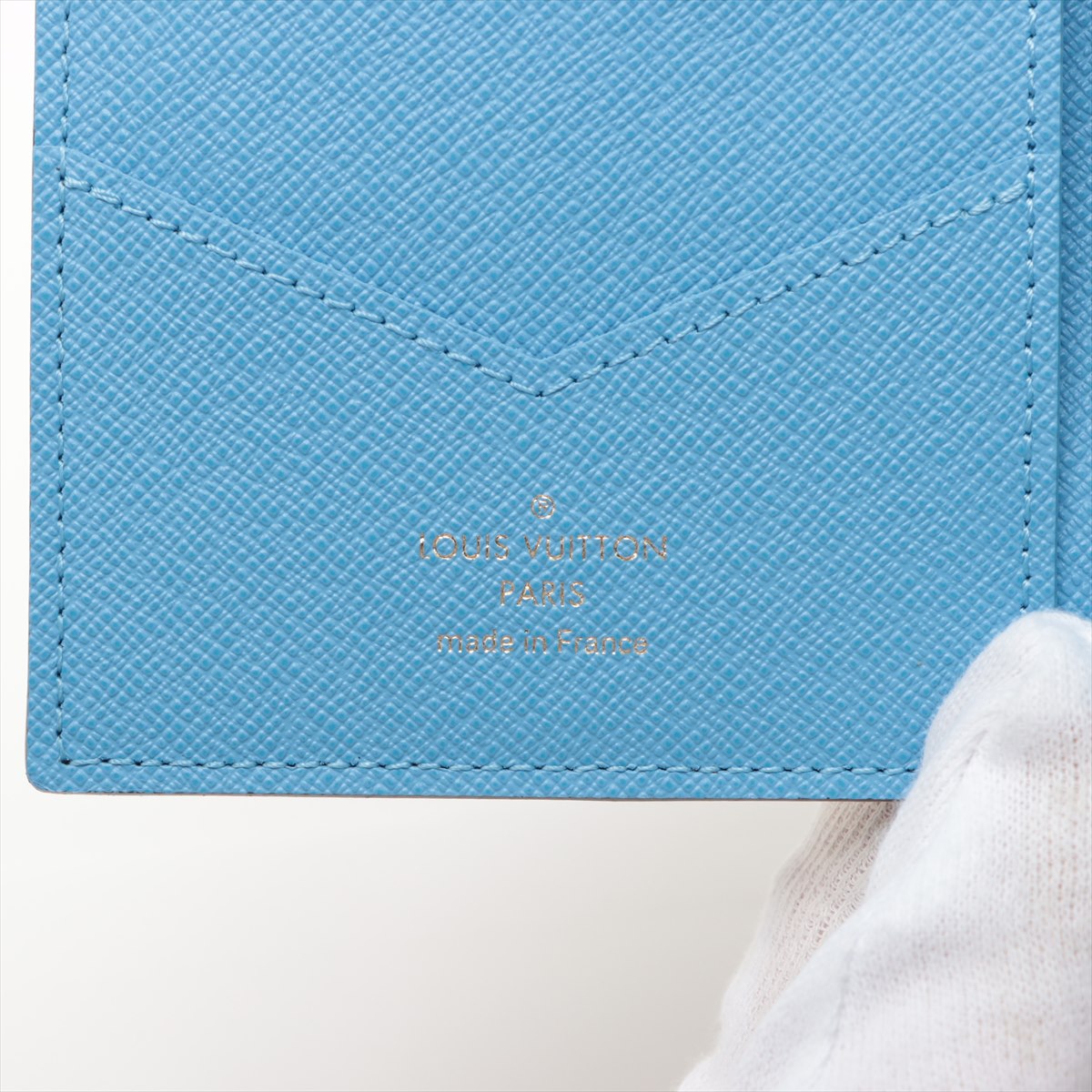 Louis Vuitton Monogram Couvertur Passport   Passport Case M80866
