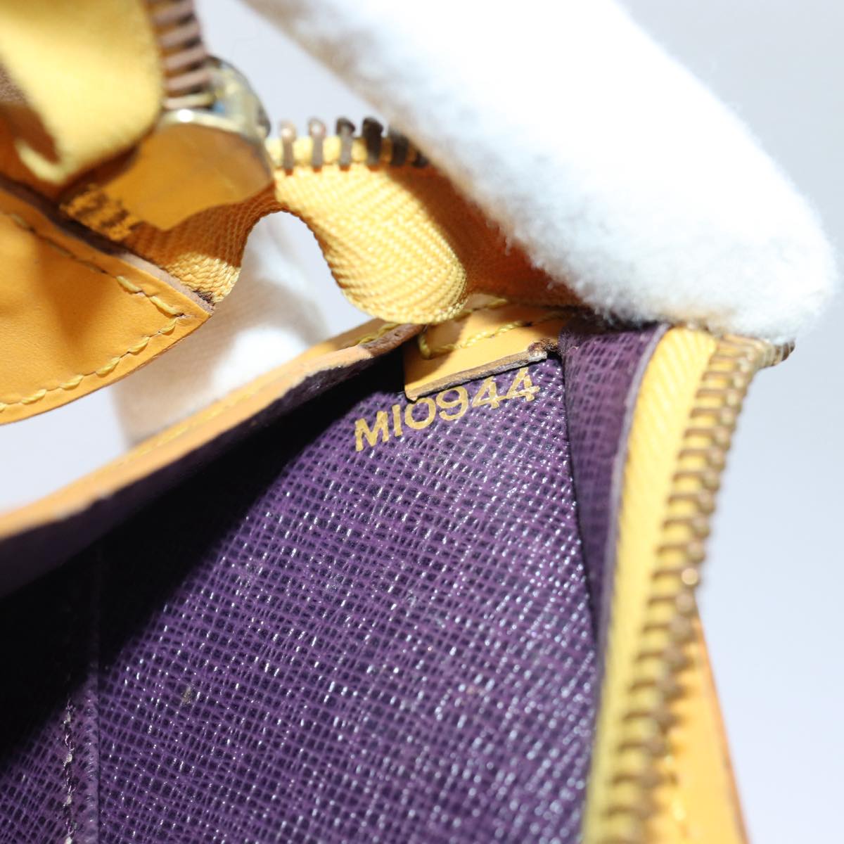 LOUIS VUITTON Epi Sac Triangle Hand Bag Yellow M52099 LV 90346