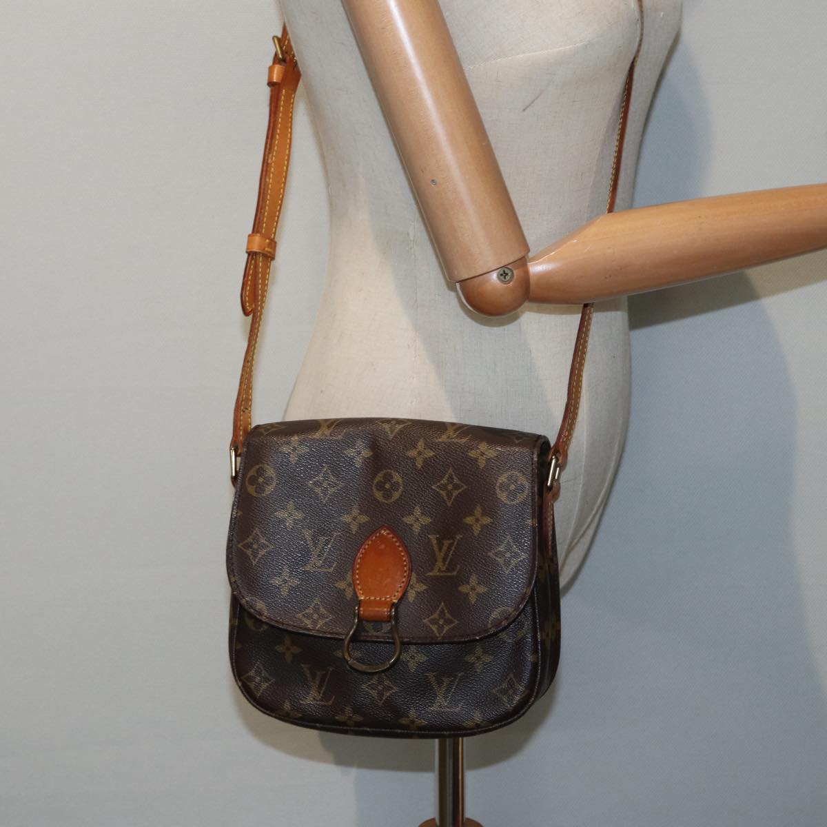 LOUIS VUITTON Monogram Saint Cloud MM Shoulder Bag M51243 LV 90348