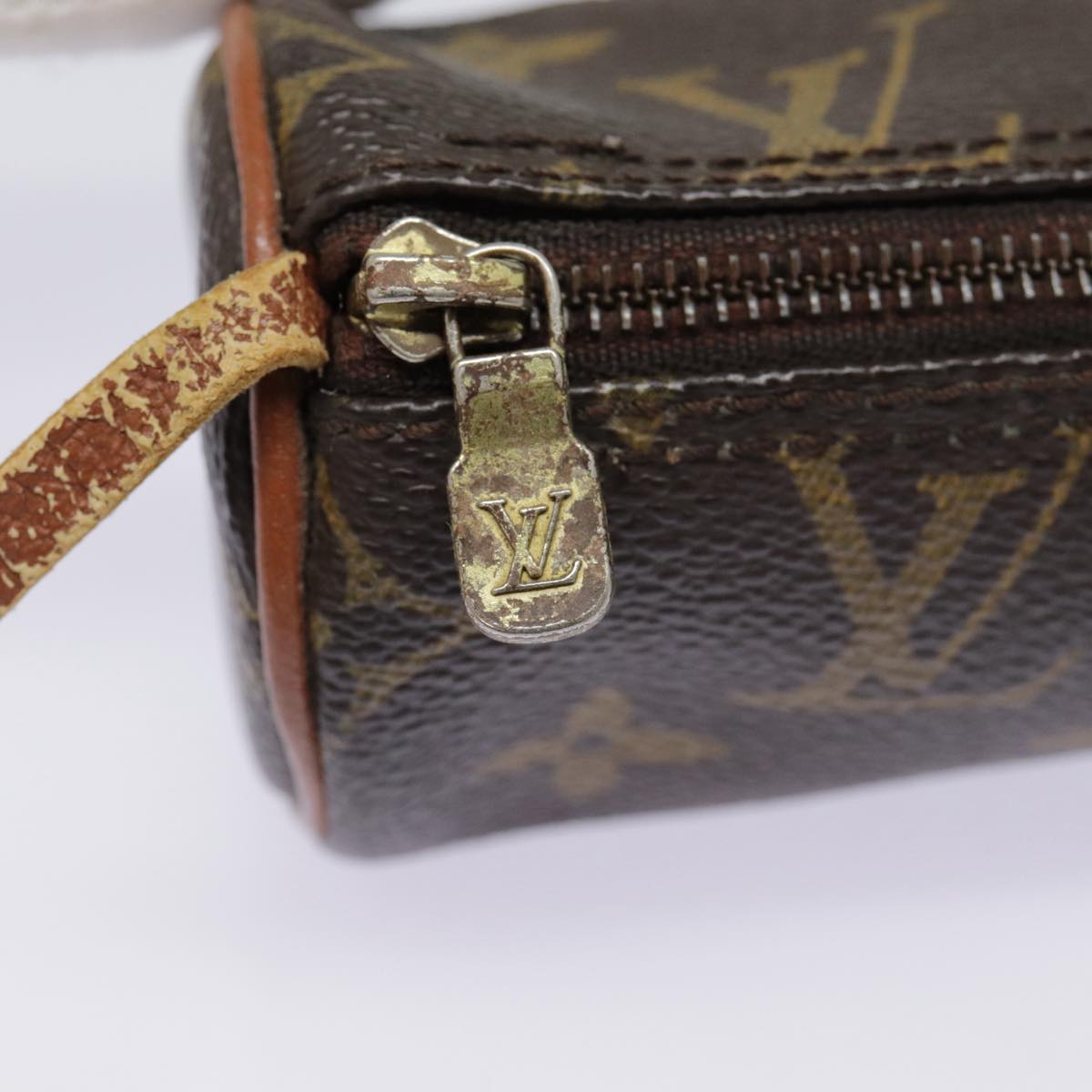 LOUIS VUITTON Monogram Papillon Pouch LV 90359