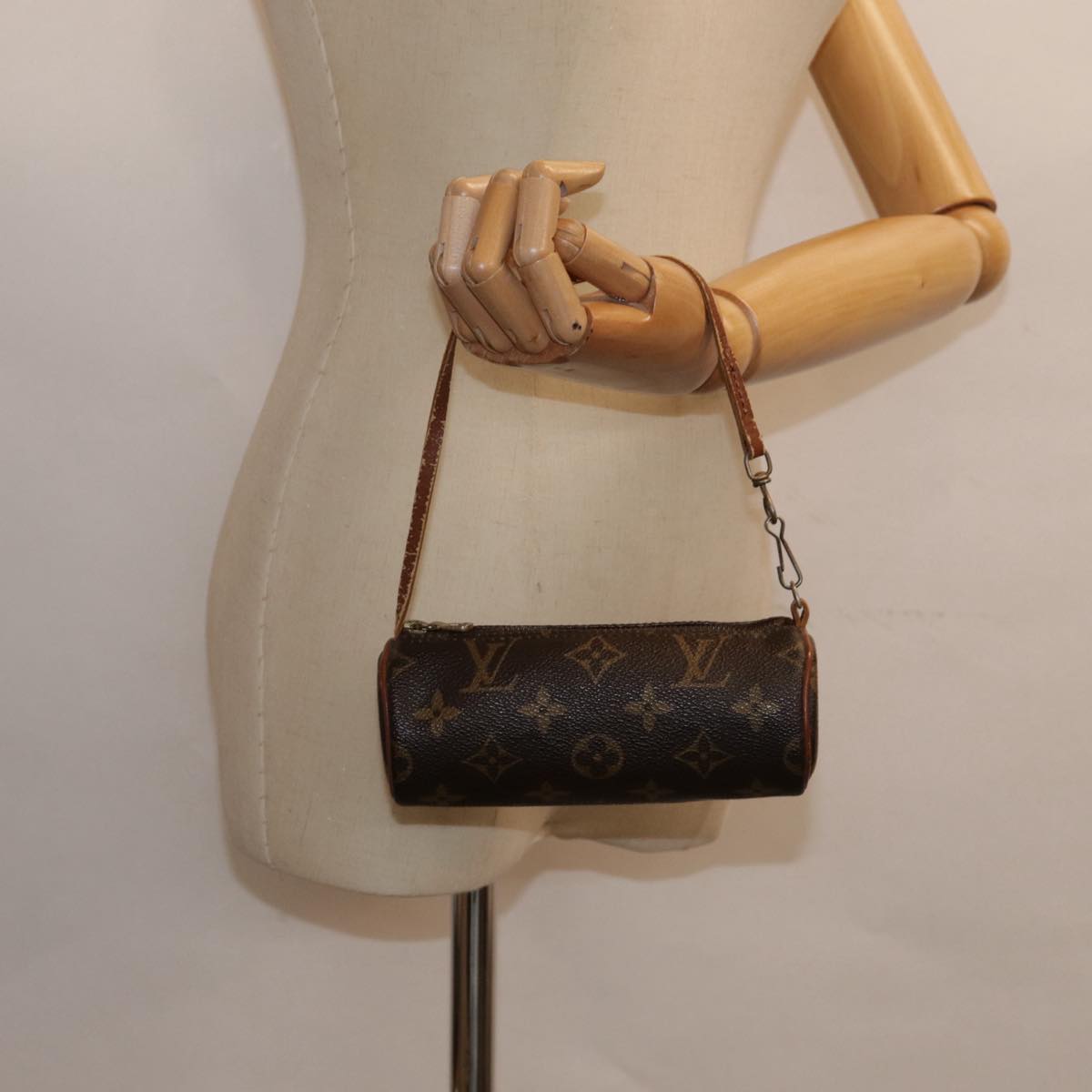 LOUIS VUITTON Monogram Papillon Pouch LV 90359