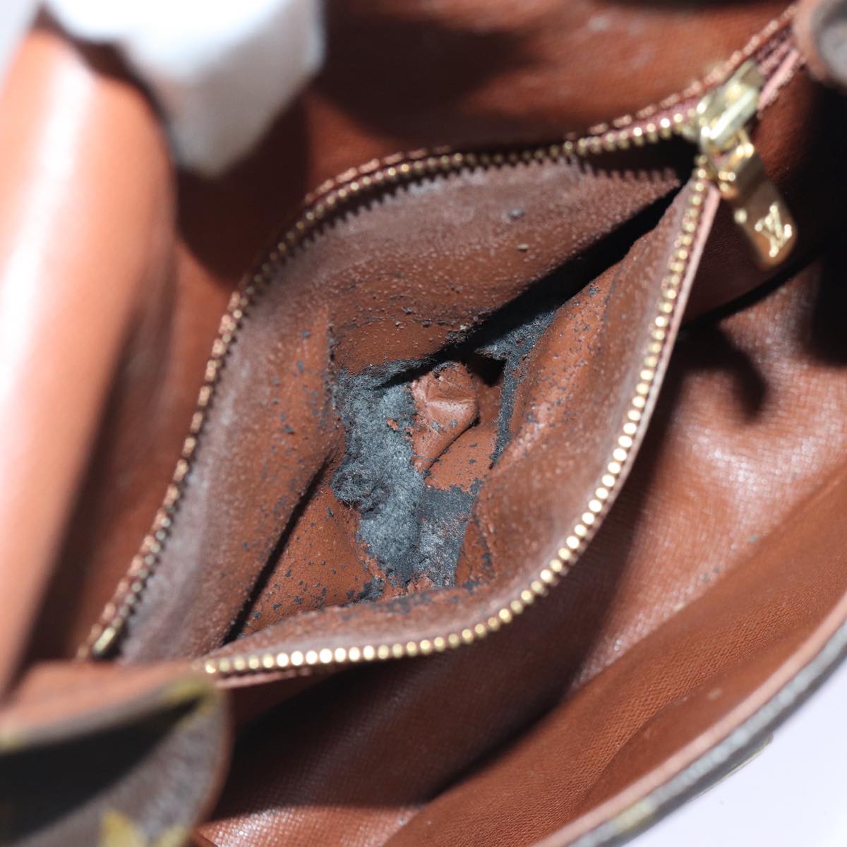 LOUIS VUITTON Monogram Saint Cloud MM Shoulder Bag M51243 LV 90396