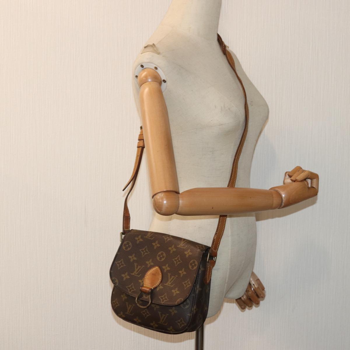 LOUIS VUITTON Monogram Saint Cloud MM Shoulder Bag M51243 LV 90396