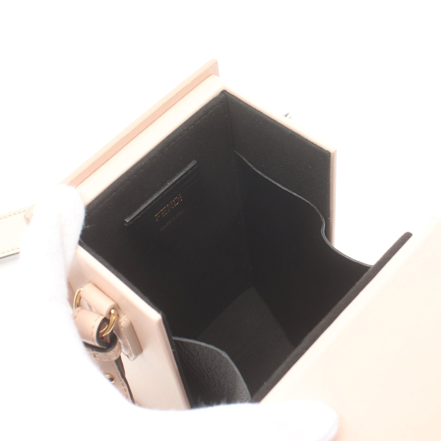 Luxury Fendi Box Shoulder bag Leather Light pink