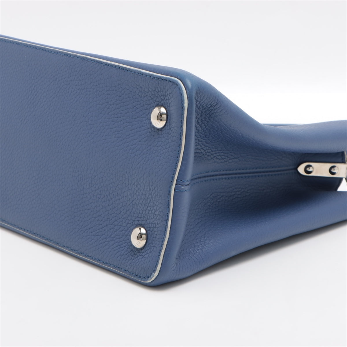 Louis Vuitton  Capsine MM