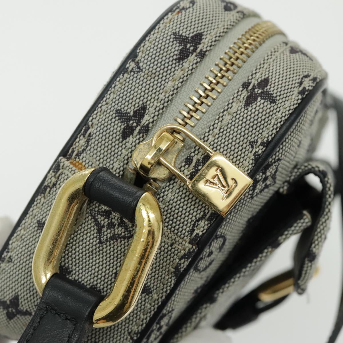 LOUIS VUITTON Monogram Mini Juliet MM Shoulder Bag Navy M92217 LV 93072