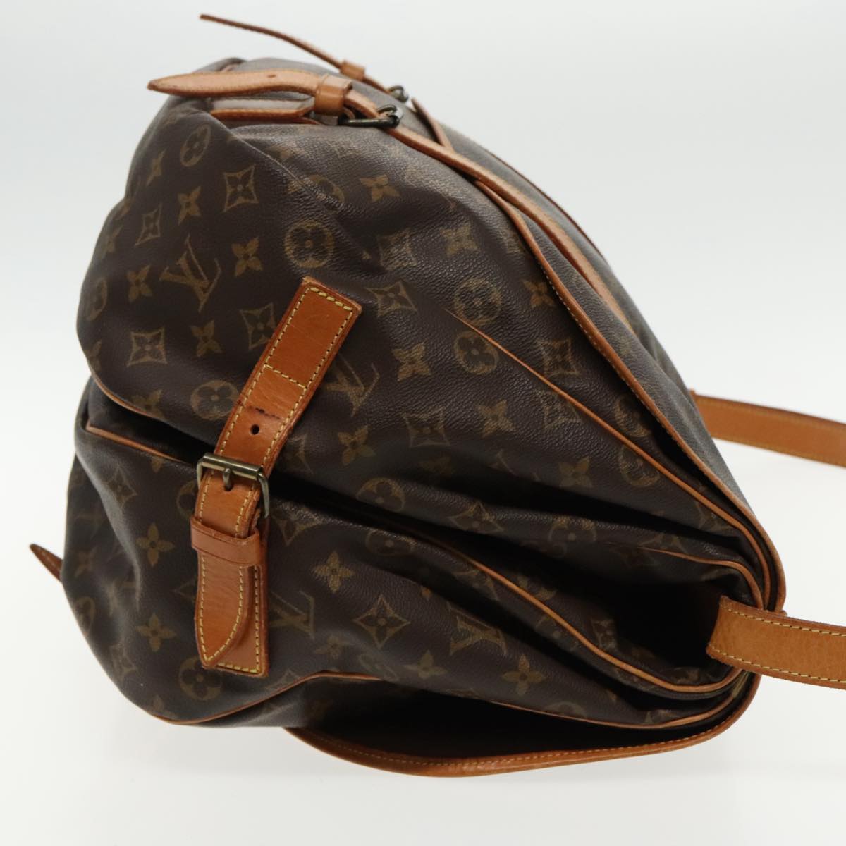 LOUIS VUITTON Monogram Saumur 43 Shoulder Bag M42252 LV 93136