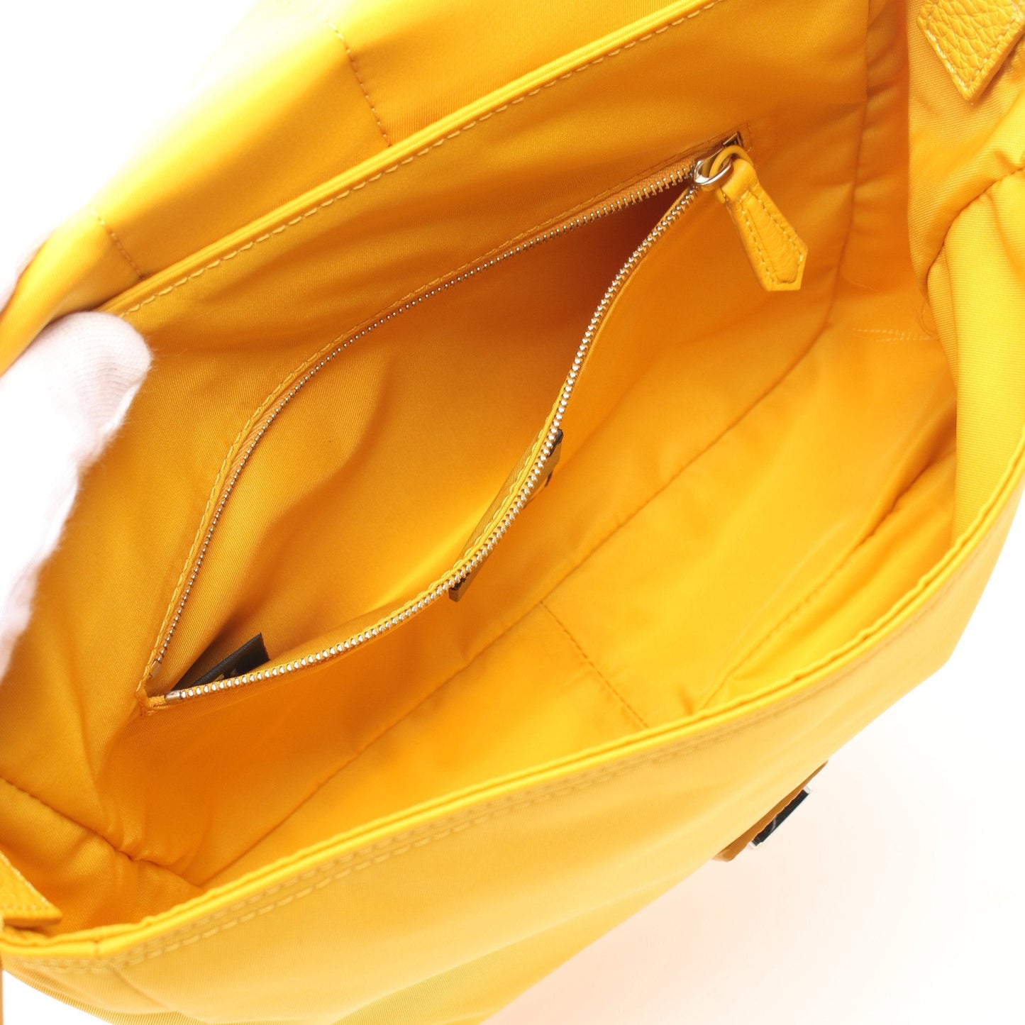 Luxury Fendi Baguette Messenger Bag Bucket Messenger Shoulder bag Nylon Yellow