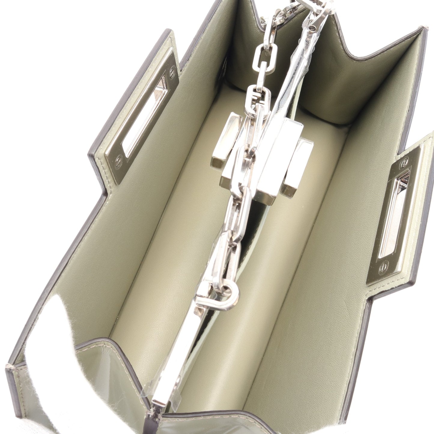 Luxury Fendi Peekaboo Cut Medium Chain shoulder bag Leather Light green