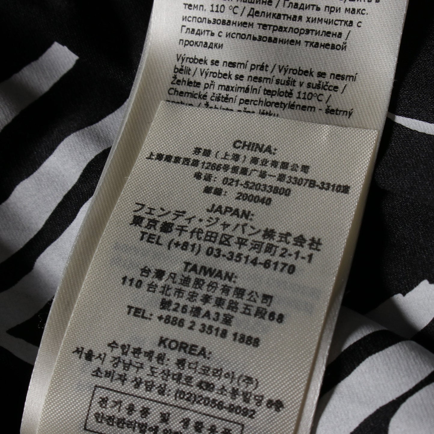 Luxury Fendi Luxury Fendi * Joshua Vides Blouson Silk White Black Reversible