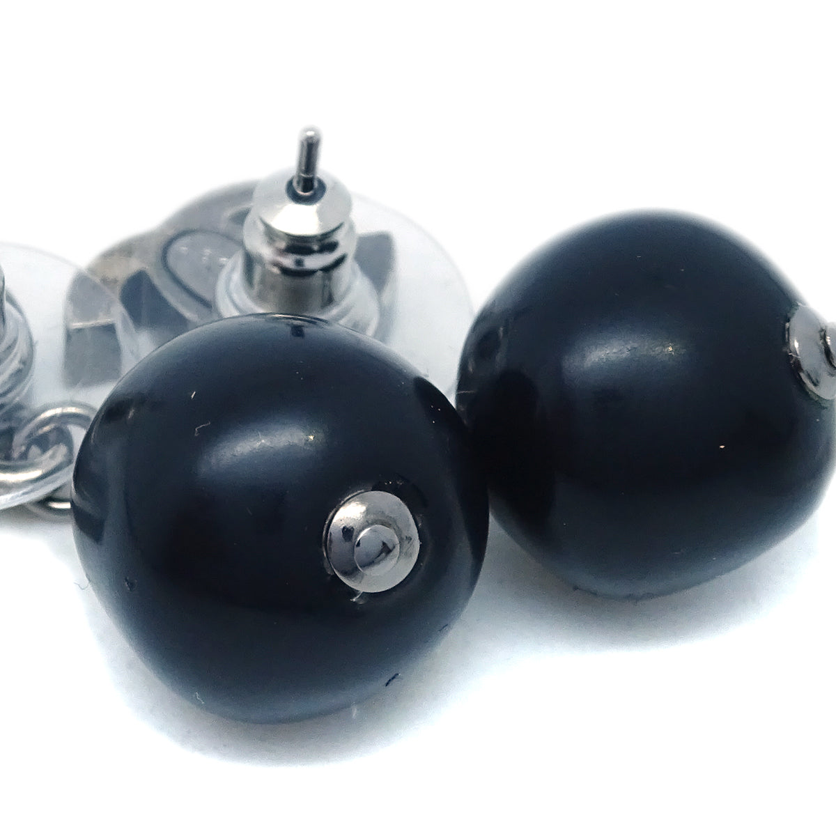 Luxury Chanel Piercing Dangle Earrings Black 10C