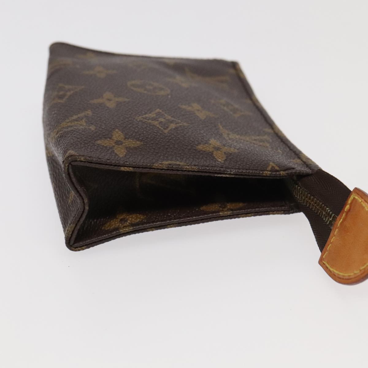 LOUIS VUITTON Monogram Poche Toilette 15 Pouch M47546 LV 94104