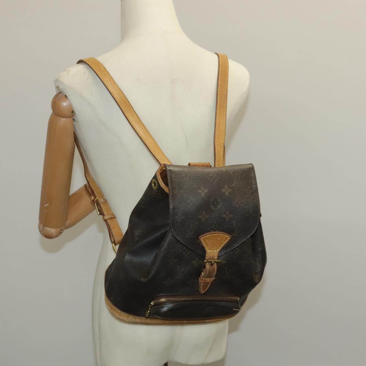LOUIS VUITTON Monogram Montsouris MM Backpack M51136 LV 94287