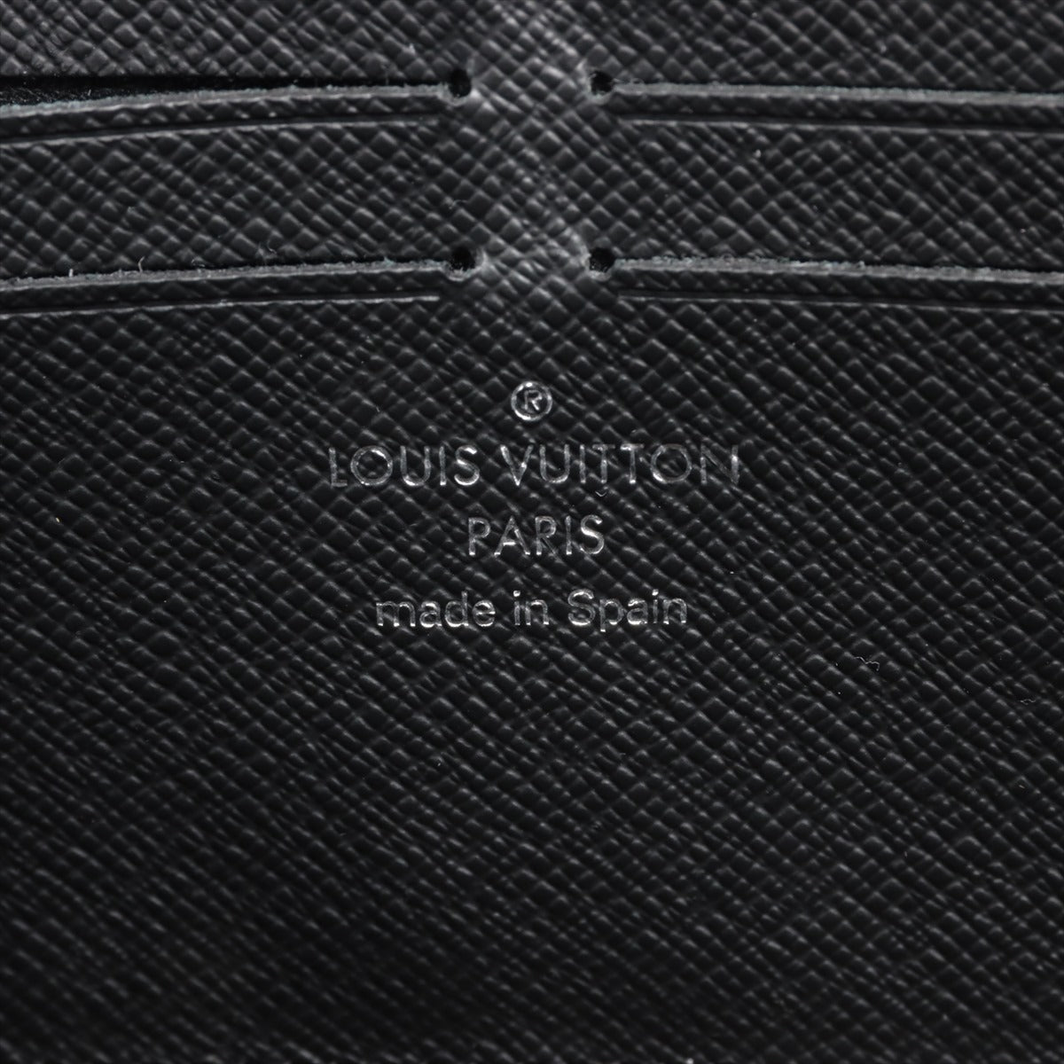 Louis Vuitton Monogram MacArthur Zippyr Dragon M69407 Black  Brown  Reaction