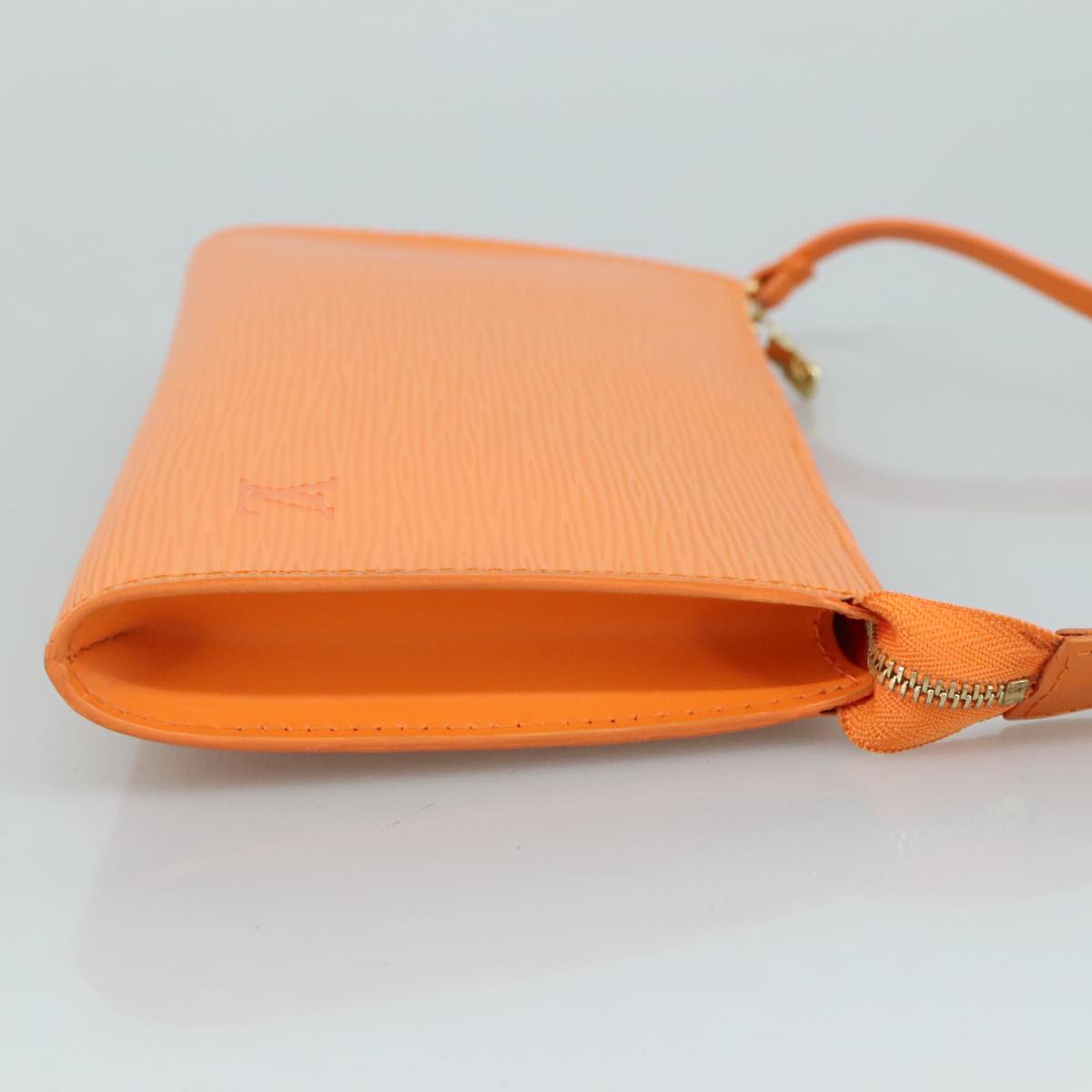 LOUIS VUITTON Epi Pochette Accessoires Pouch Orange Mandarin M5294H 94485
